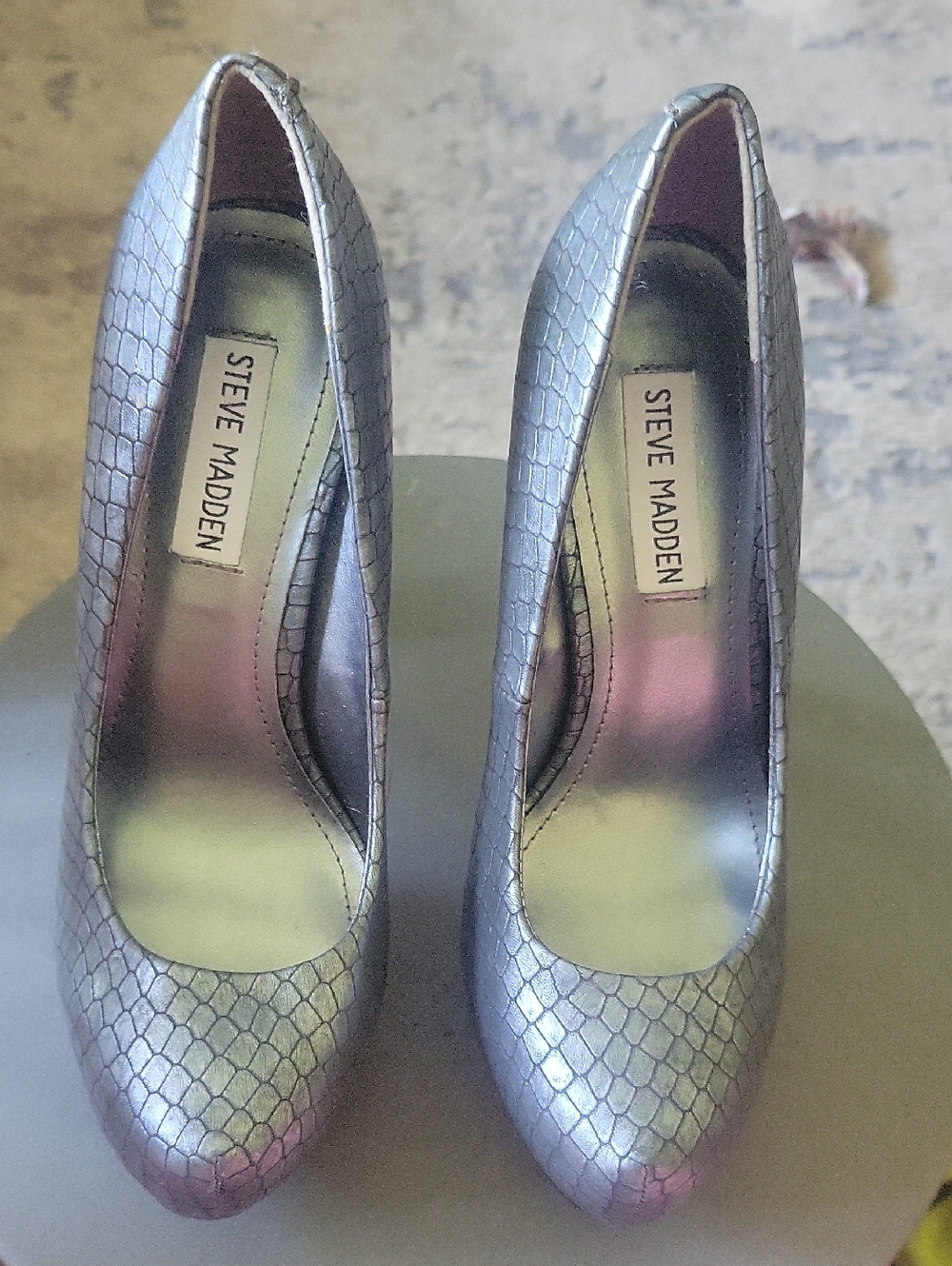 Steve Madden Iridescent Silver Snake-Embossed Pumps